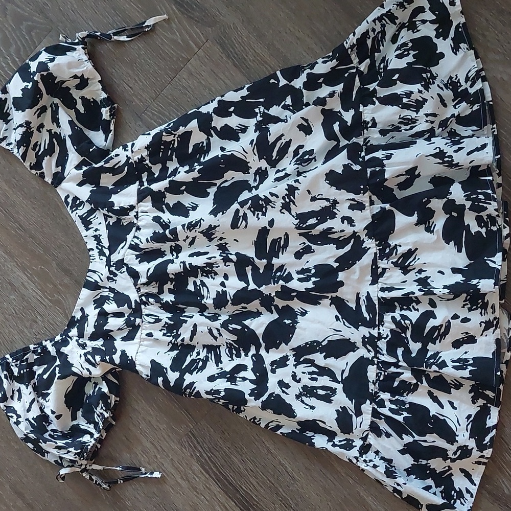 Lush Puffed Sleeved Dress